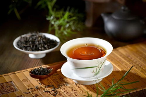 从色、香、味、形鉴别,最易判别茶叶质量的是